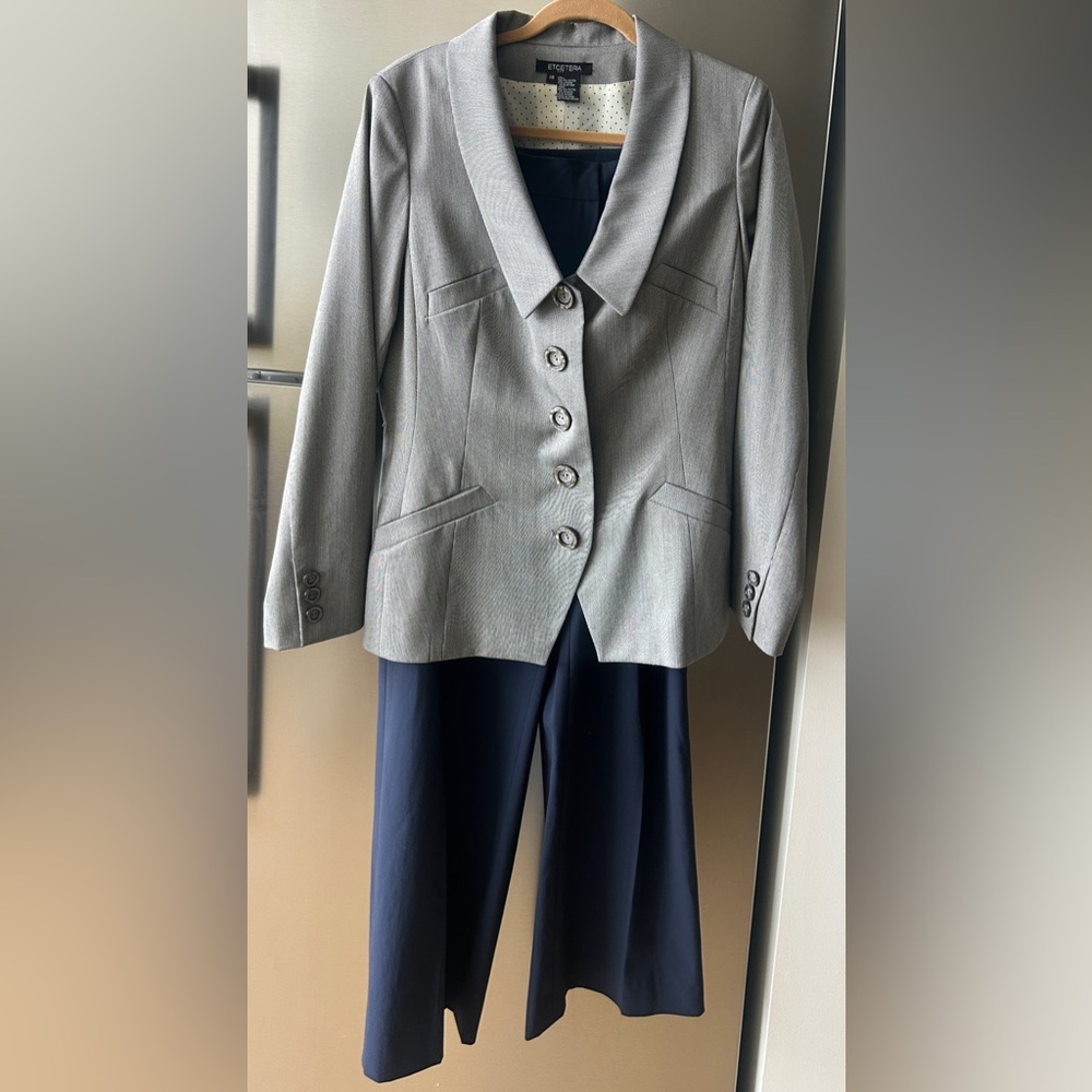 Etcetera Gray Blazer & Navy Pants Suit Set Mixed Size 14 Jacket 12 Pants